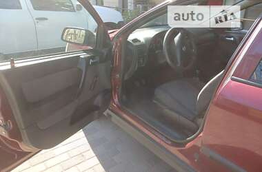 Седан Opel Astra 2006 в Дніпрі