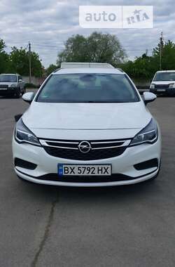Универсал Opel Astra 2019 в Хмельницком