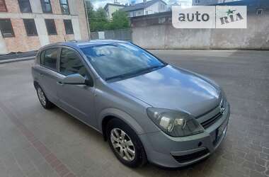 Хэтчбек Opel Astra 2005 в Львове