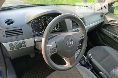 Универсал Opel Astra 2007 в Мене