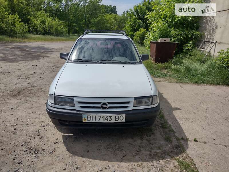 Универсал Opel Astra 1992 в Арцизе