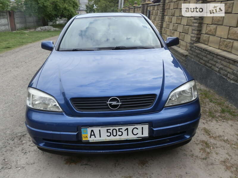 Седан Opel Astra 2002 в Киеве