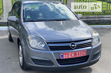 Хэтчбек Opel Astra 2004 в Ирпене