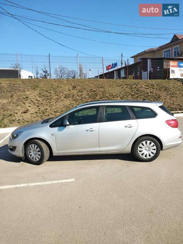 Универсал Opel Astra 2015 в 