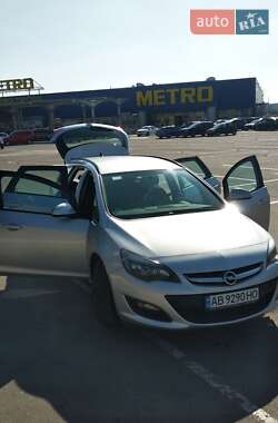Универсал Opel Astra 2015 в 