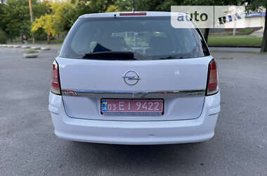 Универсал Opel Astra 2009 в Днепре
