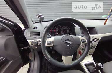 Универсал Opel Astra 2007 в Житомире