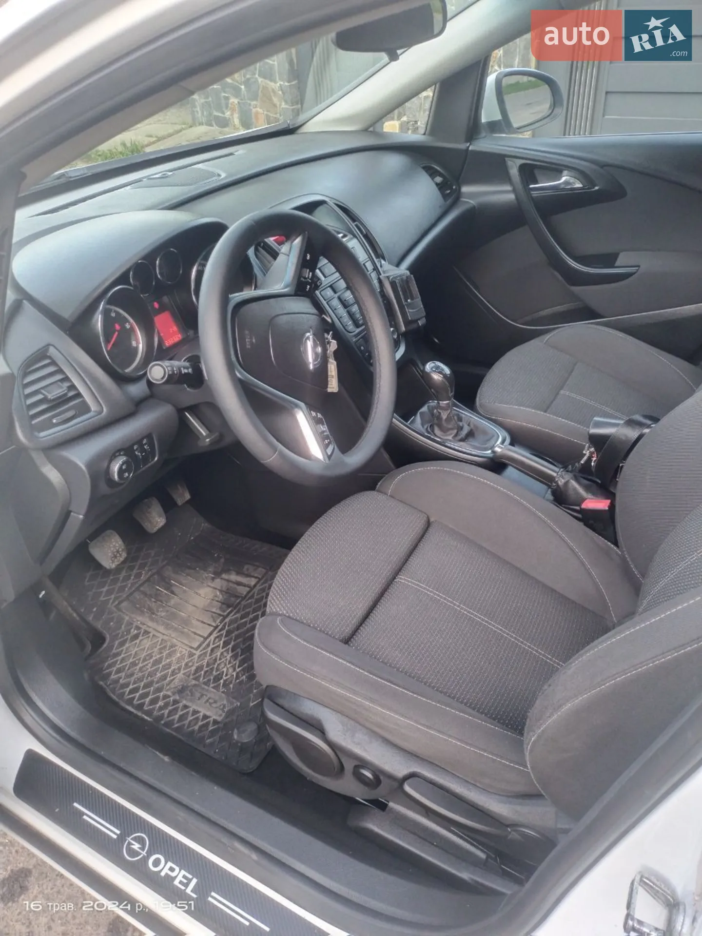 2011 Opel Astra - мініатюра 16