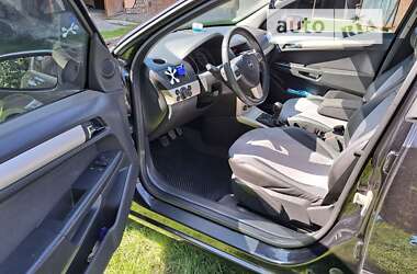 Универсал Opel Astra 2008 в Сторожинце