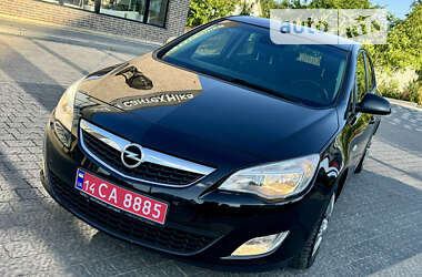 Хэтчбек Opel Astra 2011 в Ивано-Франковске