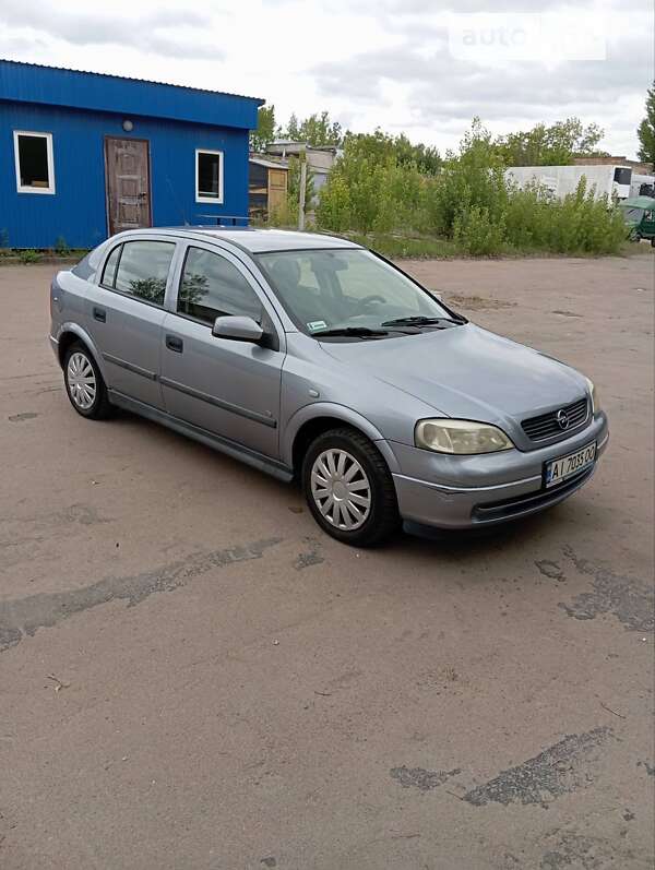 Хэтчбек Opel Astra 2005 в Киеве