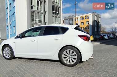 Хэтчбек Opel Astra 2010 в 