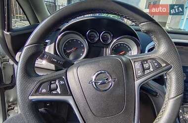 Хэтчбек Opel Astra 2010 в 