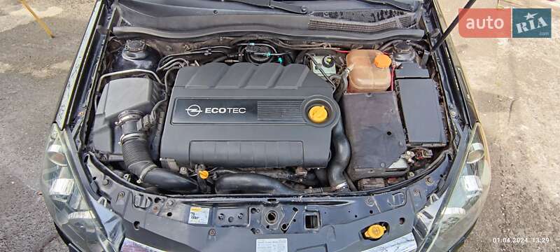 Универсал Opel Astra 2008 в Нетешине
