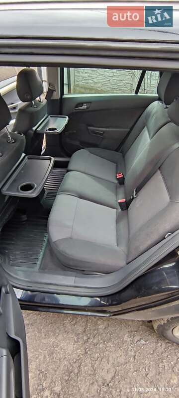Универсал Opel Astra 2008 в Нетешине