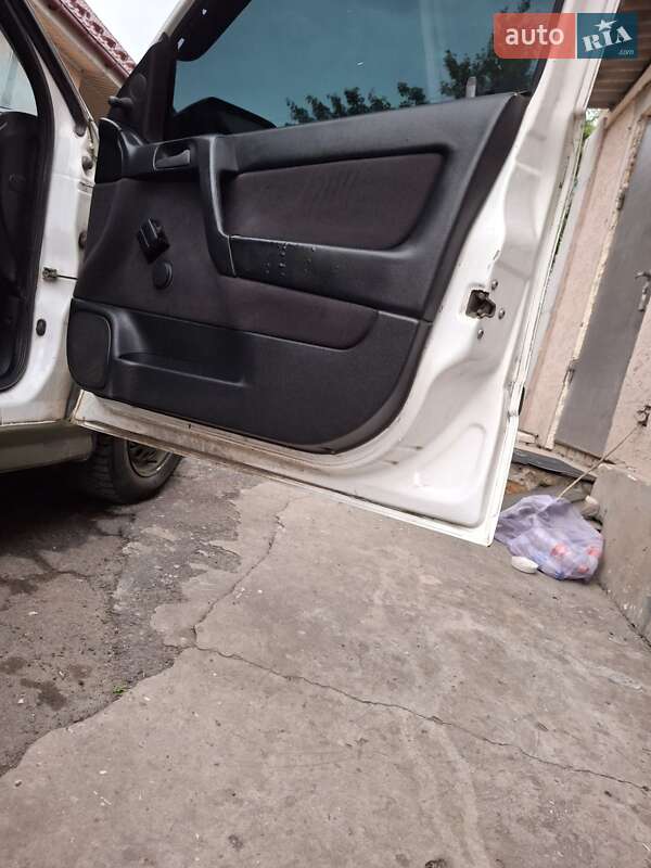 Универсал Opel Astra 2000 в Кривом Роге