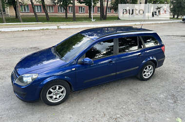 Универсал Opel Astra 2004 в Волочиске