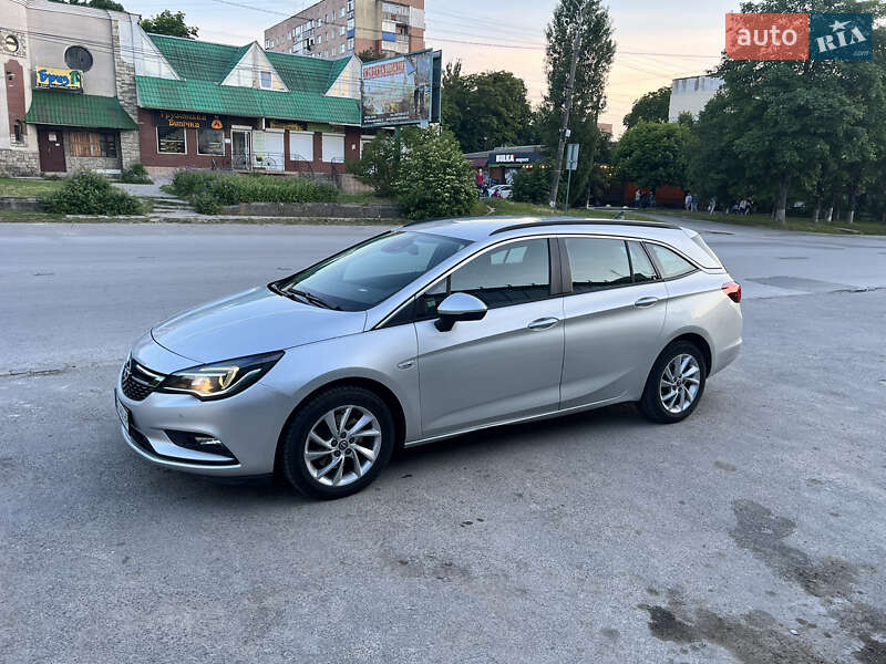 Універсал Opel Astra 2018 в Кам'янець-Подільському