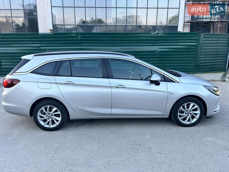 Універсал Opel Astra 2018 в Кам'янець-Подільському