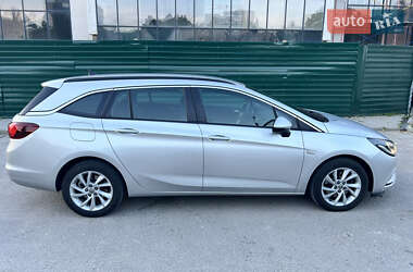 Універсал Opel Astra 2018 в Кам'янець-Подільському
