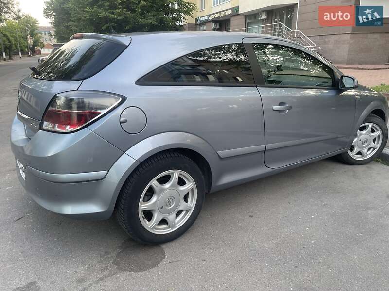 Хэтчбек Opel Astra 2007 в Житомире