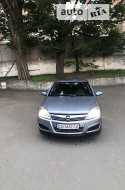 Хэтчбек Opel Astra 2008 в Киеве