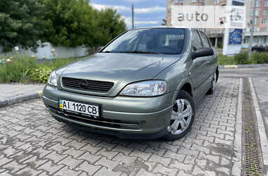 Седан Opel Astra 2008 в Сумах