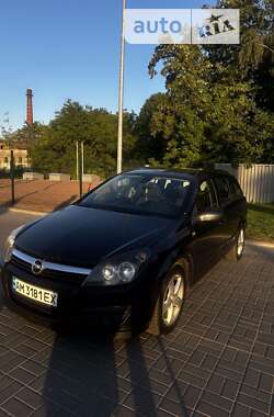 Универсал Opel Astra 2006 в Житомире