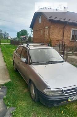 Седан Opel Astra 1992 в Стрые