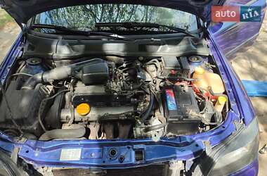 Седан Opel Astra 2004 в 