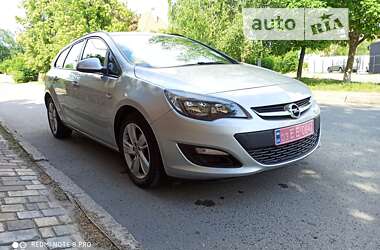 Універсал Opel Astra 2012 в Луцьку