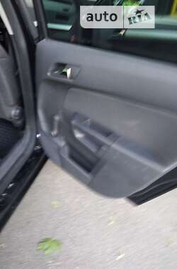 Універсал Opel Astra 2010 в 