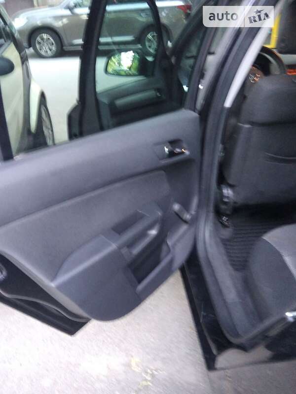 Универсал Opel Astra 2010 в Киеве фото 6 Универсал Opel Astra 2010 в Киеве