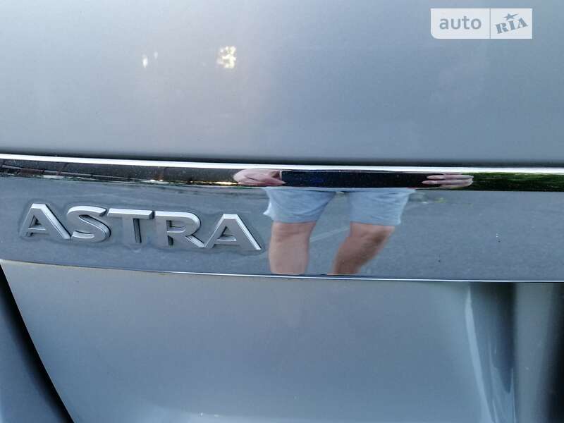 Универсал Opel Astra 2008 в Нежине