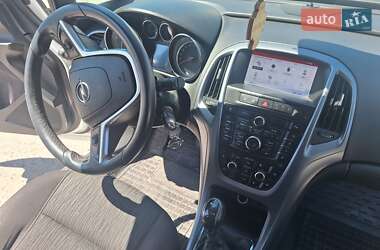 Универсал Opel Astra 2014 в 