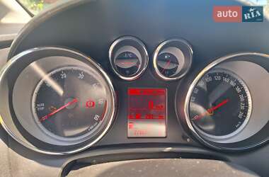 Универсал Opel Astra 2014 в 