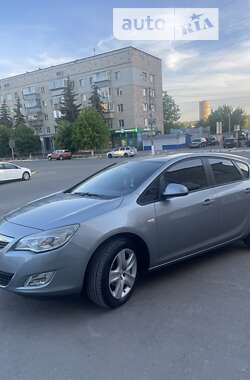 Хетчбек Opel Astra 2011 в Василькові