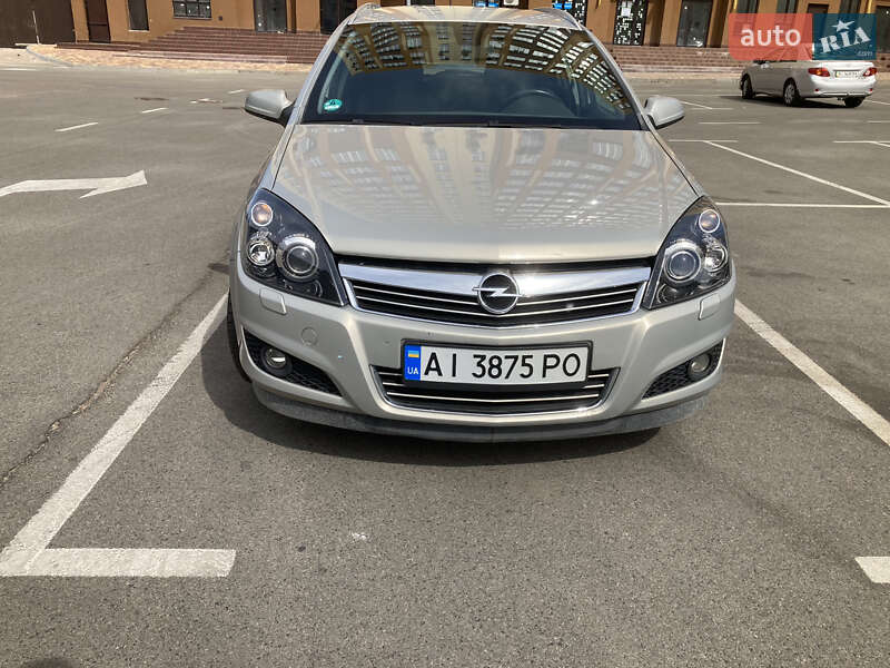 Универсал Opel Astra 2009 в 