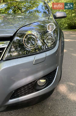Универсал Opel Astra 2007 в 