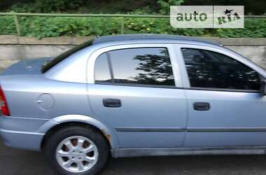 Седан Opel Astra 2001 в Киеве