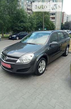 Універсал Opel Astra 2009 в Луцьку