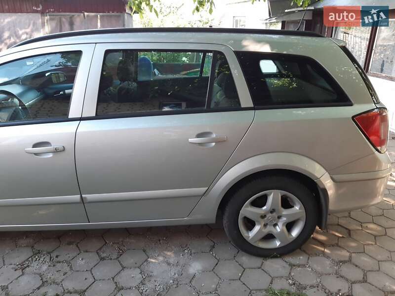 Універсал Opel Astra 2007 в Кропивницькому
