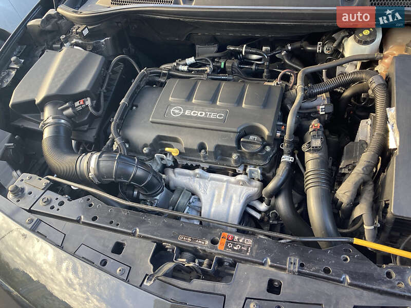 Хетчбек Opel Astra 2013 в Києві