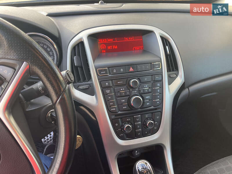 Хетчбек Opel Astra 2013 в Києві