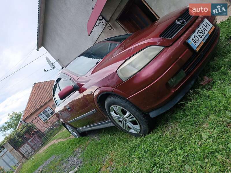 Хетчбек Opel Astra 1999 в Мукачевому