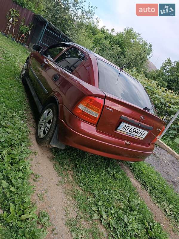 Хетчбек Opel Astra 1999 в Мукачевому