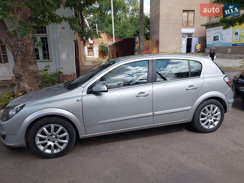 Хэтчбек Opel Astra 2004 в Болграде фото 19 Хэтчбек Opel Astra 2004 в Болграде