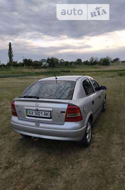 Хетчбек Opel Astra 1999 в Магдалинівці