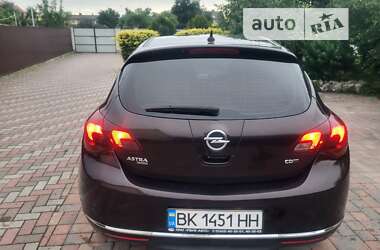 Хэтчбек Opel Astra 2013 в Славуте