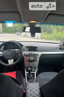 Универсал Opel Astra 2008 в Дрогобыче